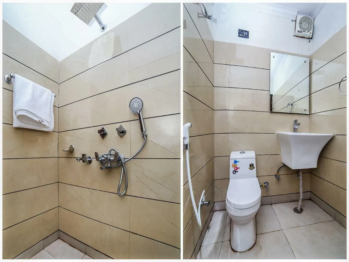 Oyo 26589 Hotel Royal Town New Delhi